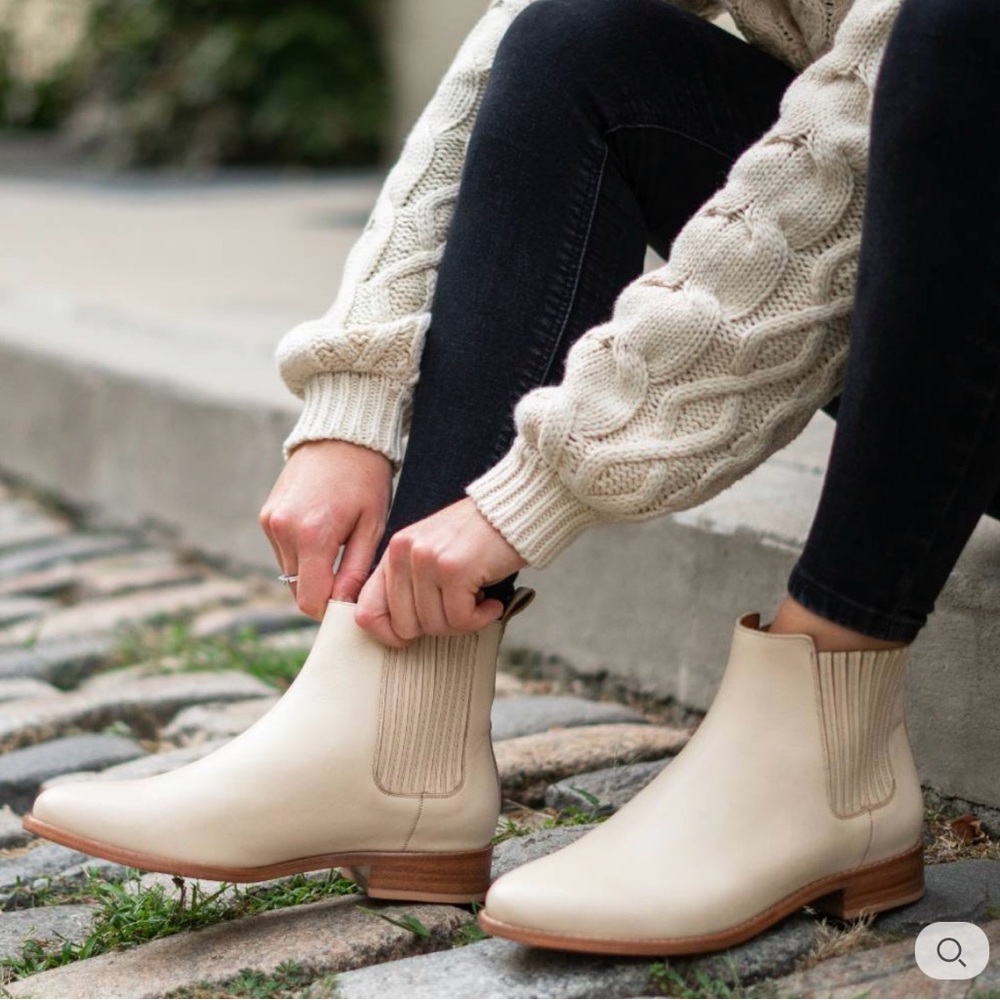 Thursday Boot Company Dreamer in Beige